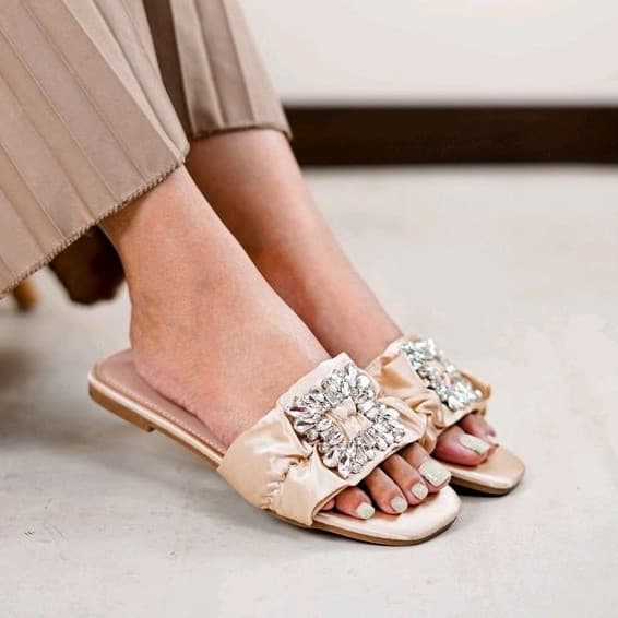 Thumbnail gambar ke-2 produk Mecer Daily WGQ 621 - Sandal Slip On Wanita Kekinian