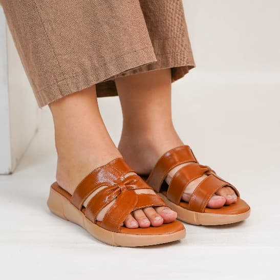 Thumbnail gambar ke-11 produk Pollux Daily WPOJQ 20 - Sandal Wanita Untuk Harian Yang Nyaman Dan Empuk.
