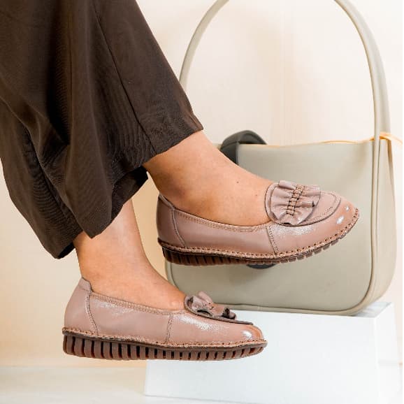 Gambar produk Pollux Monday WDQ 7076 - Sepatu Wedges Wanita | Sepatu Kerja Wanita Bahan Kulit Asli Anti Slip