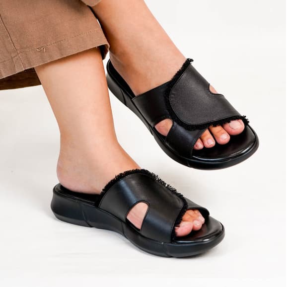 Gambar ke-7 produk Pollux E - Wear WPOJQ  18 - Sandal Flat Wanita Bahan Kulit Asli Premium