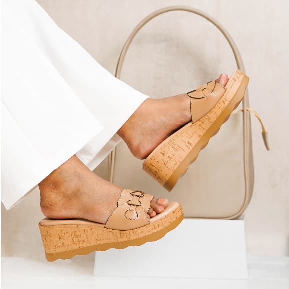 Thumbnail gambar ke-9 produk Pollux Daily Cherry Wood WPODN 13 - Sandal Wedges Kulit Wanita | Sandal Daily Wanita