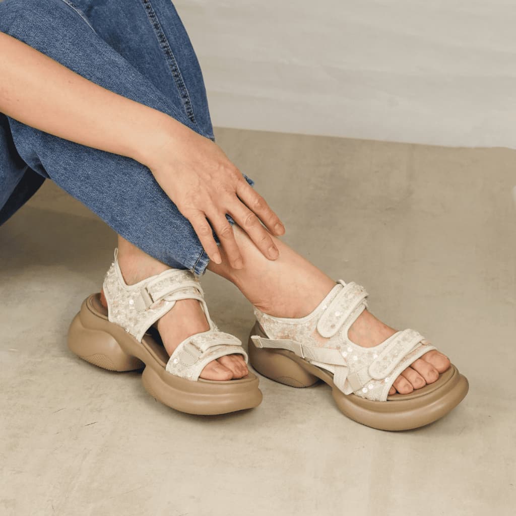 Thumbnail gambar ke-10 produk Pollux Bold WPOCY 01 - Sandal Wedges Wanita Kekinian Dari Bahan Kulit