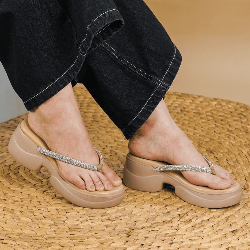 Thumbnail gambar ke-4 produk Pollux Daily WPOCU 10 - Sandal Wedges Wanita Kulit | Sandal Heels Wanita