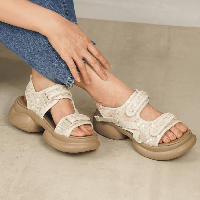 Thumbnail gambar ke-3 produk Pollux Bold WPOCY 01 - Sandal Wedges Wanita Kekinian Dari Bahan Kulit