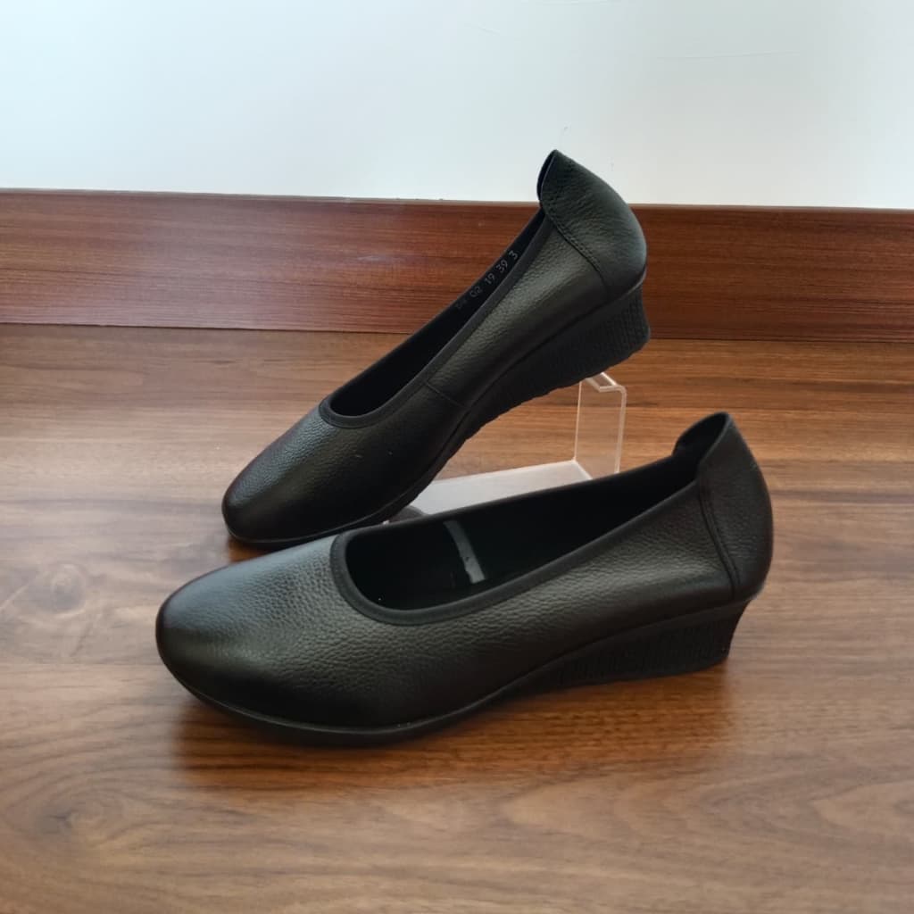 Thumbnail gambar ke-7 produk Pollux Monday WPODW 02 | WPOMZ 03 - Sepatu Kerja Wanita Formal | Sepatu Pantofel Wedges Wanita