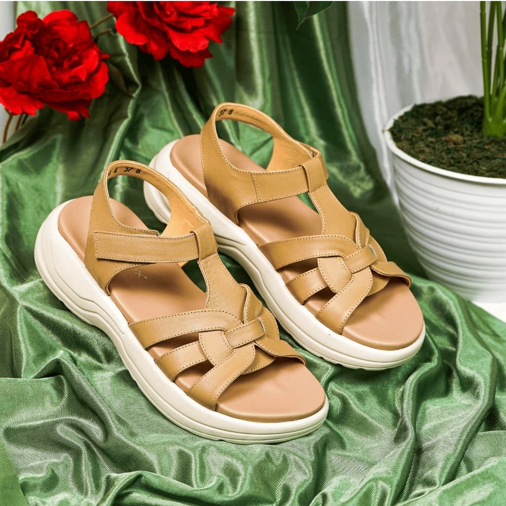 Gambar ke-10 produk Pollux E-Wear WPOLP 04 - Sandal Wedges Wanita Slip On Bahan Kulit Asli Anti Slip