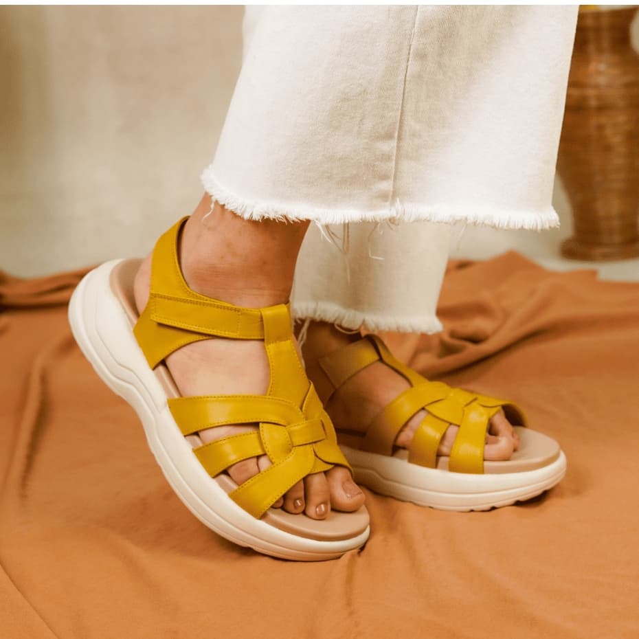 Thumbnail gambar ke-4 produk Pollux E-Wear WPOLP 04 - Sandal Wedges Wanita Slip On Bahan Kulit Asli Anti Slip