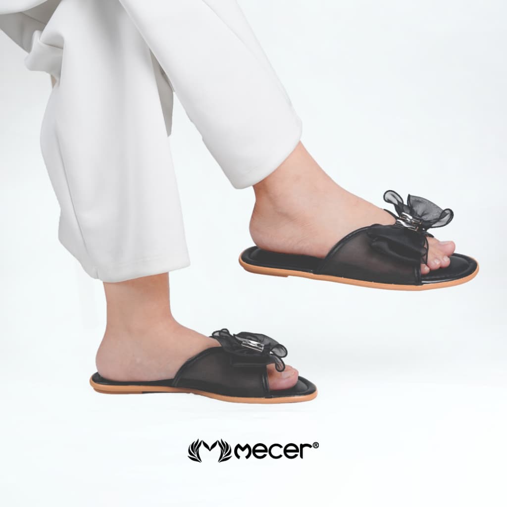Thumbnail gambar ke-10 produk Mecer Daily WWH 2001-37A Krem dan Hitam Size 36-41, Sandal Teplek Wanita Motif Pita Elegan Simpel