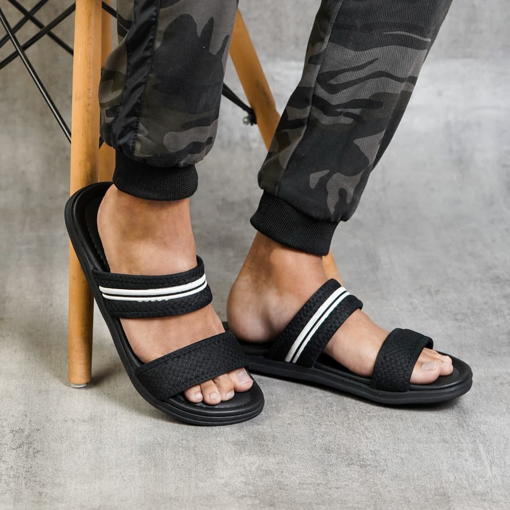 Gambar produk Evergreen Dong 02 - Sandal Pria Casual Kekinian Model Slide Slop Distro Hitam Stylish