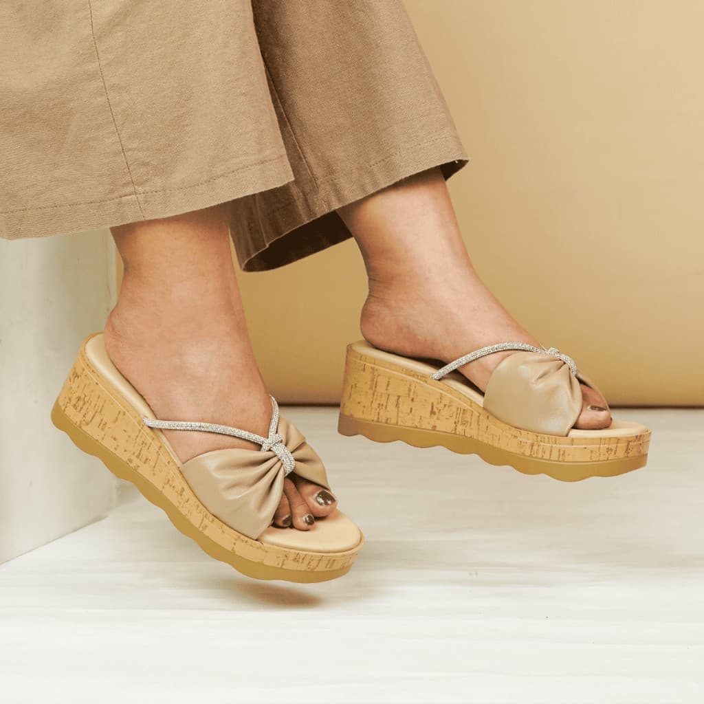 Thumbnail gambar ke-10 produk Pollux Daily Cherry Wood WPODN 41- Sandal Wedges Kulit Wanita | Sandal Daily Wanita