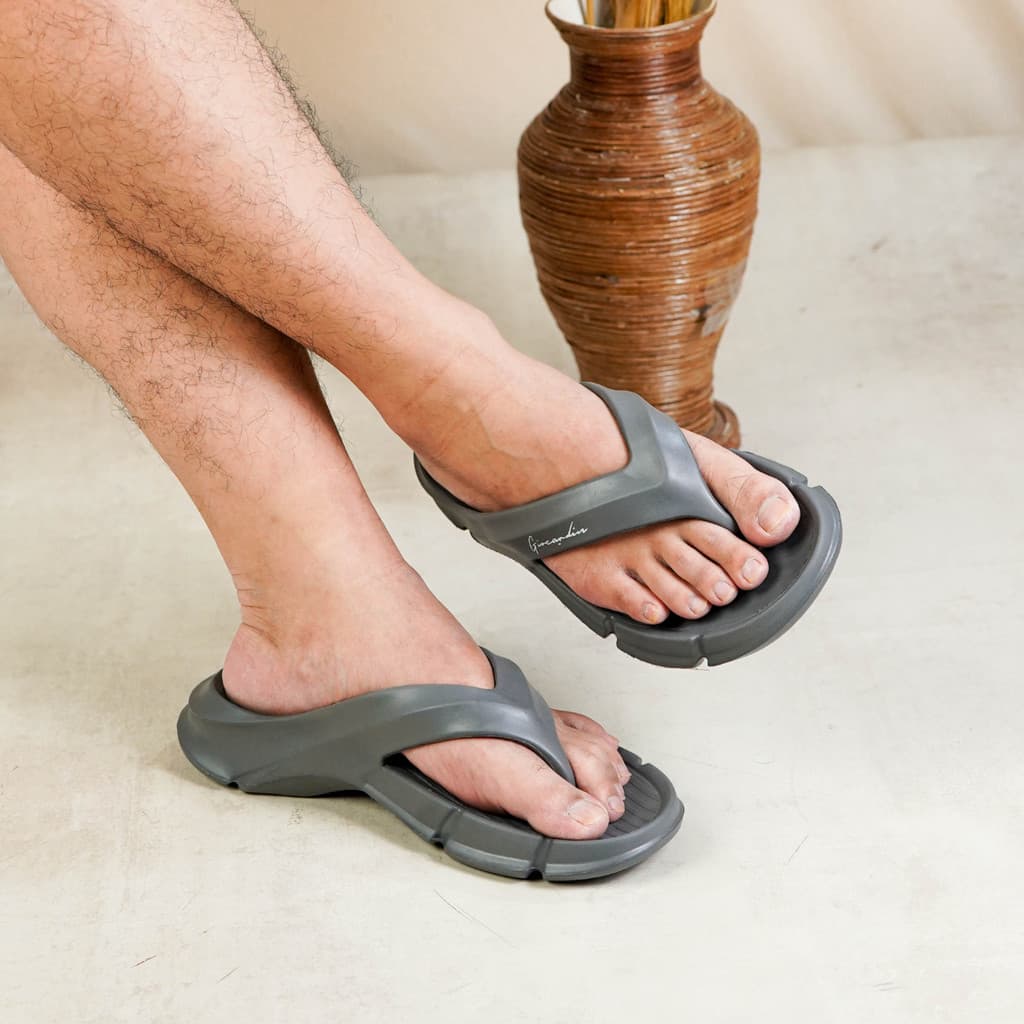Thumbnail gambar ke-2 produk Sandal Japit Pria Gio Cardin Leonca | Sandal Slide Pria Kekinian Sangat Nyaman Di Pakai