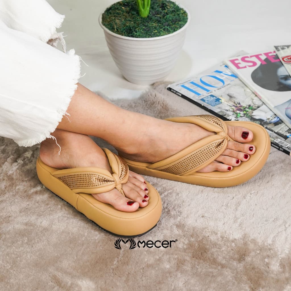 Thumbnail gambar ke-8 produk Mecer Daily WTX 7069 - Sandal Jepit Platform Kristal Elegan