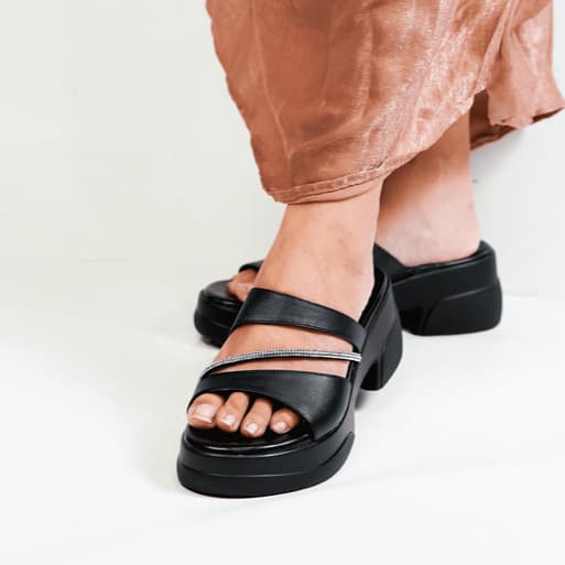 Gambar ke-1 produk Pollux Bold WPOCS 18 - Sandal Wedges Wanita Bahan Kulit  | Sandal Heels WPOCO 14