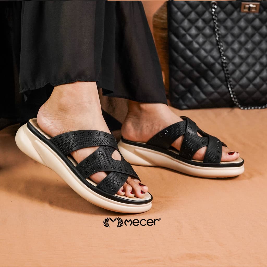 Gambar produk Mecer Daily WTX 61D69 - Sandal Slide Wanita Slip On Anti Slip Ringan Dan Empuk