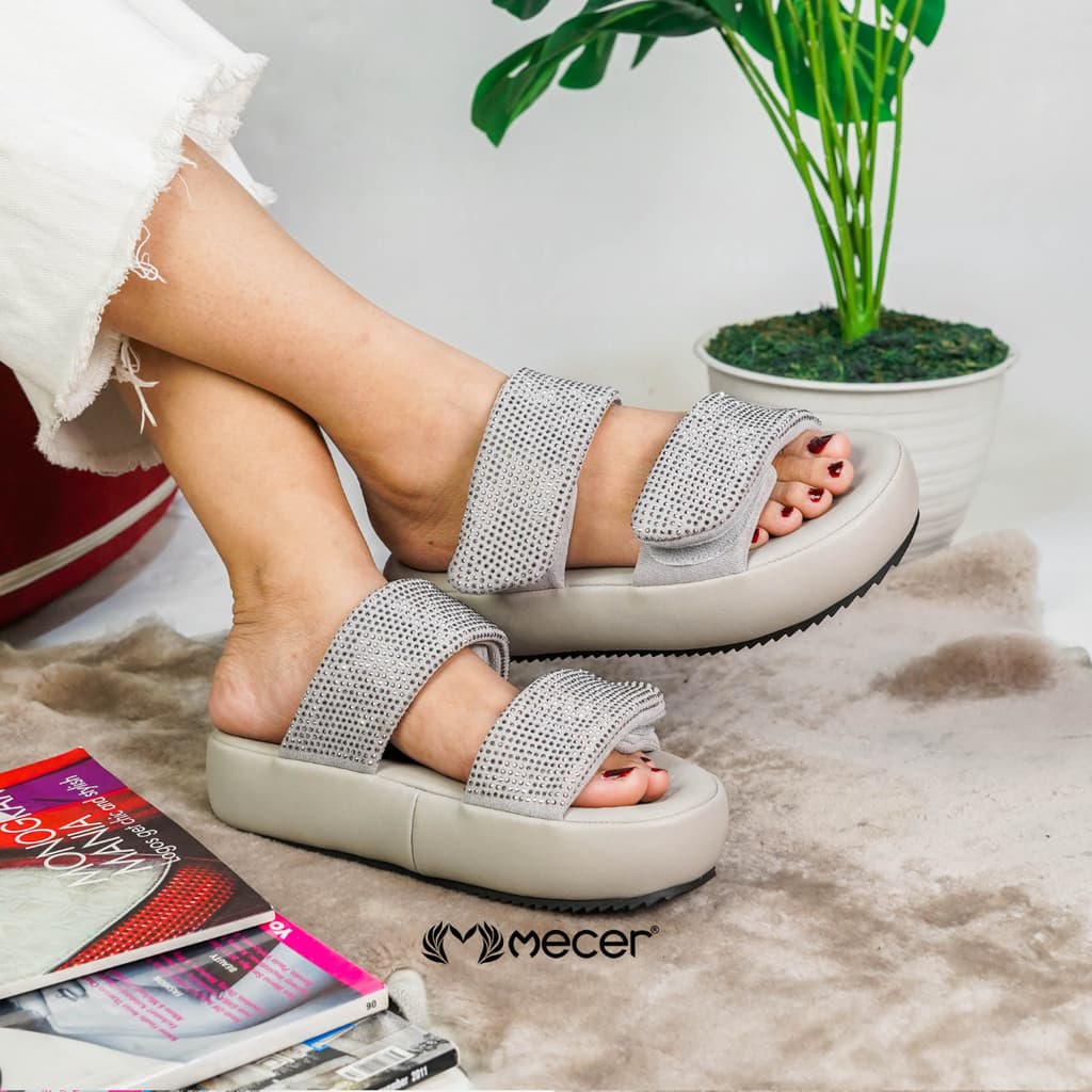 Gambar ke-7 produk Mecer Daily WTX 0613  - Sandal Platform Velcro Berhiaskan Kristal