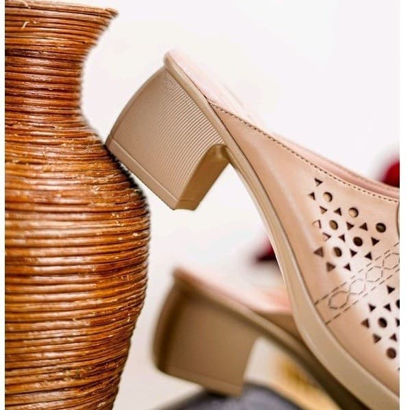 Gambar ke-1 produk Pollux Simplicity Wpoer 17 - High Heels Wanita Kekinian | Heels Chunky Wanita