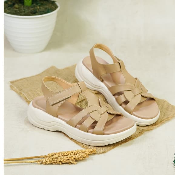 Thumbnail gambar ke-12 produk Pollux E-Wear WPOLP 04 - Sandal Wedges Wanita Slip On Bahan Kulit Asli Anti Slip