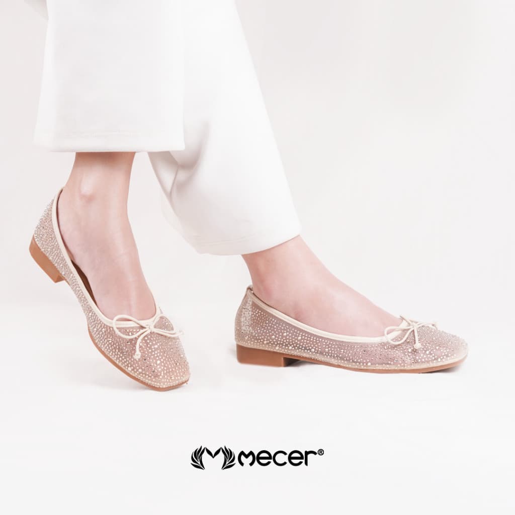Gambar ke-9 produk Mecer Core WWH17A5 Krem dan Silver Size 36-41, Sepatu Flat Shoes Wanita  Elegan dan Casual, Cocok Untuk Party, Wisuda dan Formal.
