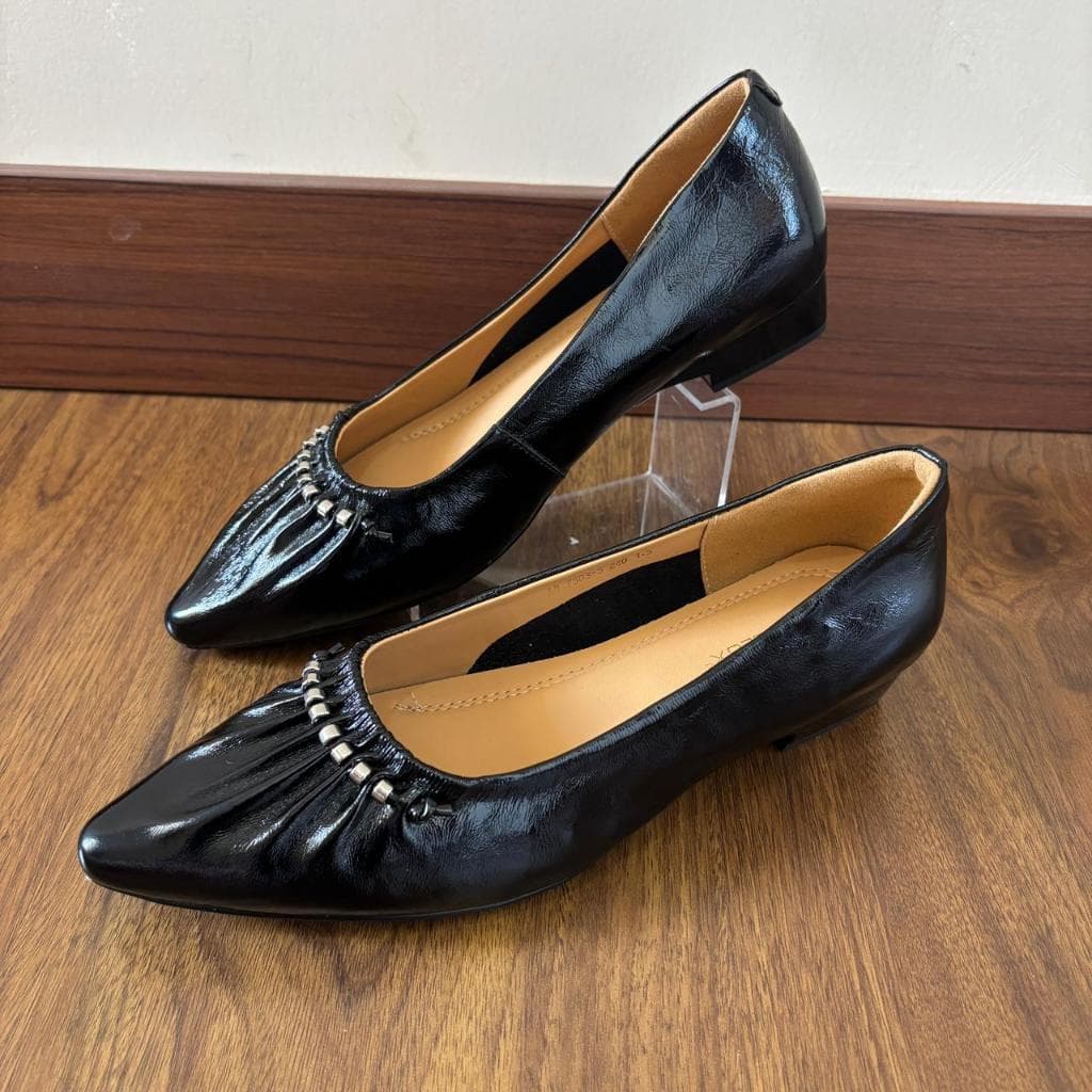 Thumbnail gambar ke-8 produk Pollux Monday WBB 75035 - Sepatu Wanita Elegant Pointed Heels Simpel, Chic, dan Nyaman Dipakai Seharian