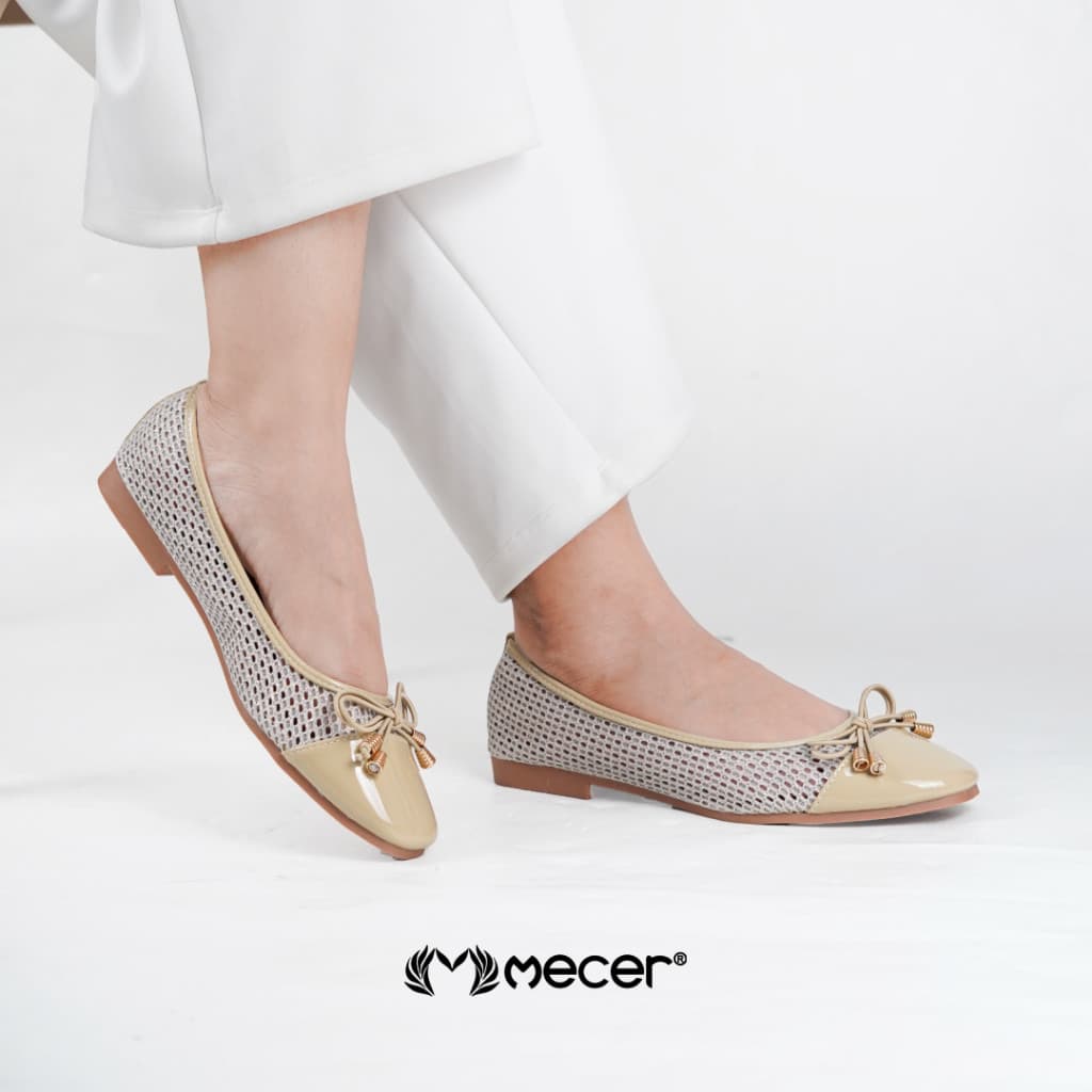 Gambar ke-8 produk Mecer Core WYH65253A Beige, Gold dan Hitam Size 36-41, Flatshoes Wanita Casual Look, Formal dan Hangout