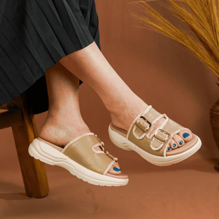 Gambar produk Pollux E-Wear WPOLP 05 - Sandal Wedges Wanita Kekinian Bahan Kulit Asli