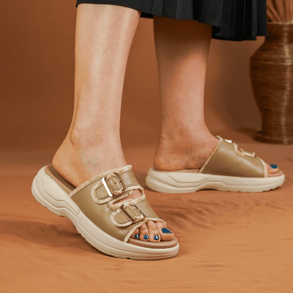 Thumbnail gambar ke-4 produk Pollux E-Wear WPOLP 05 - Sandal Wedges Wanita Kekinian Bahan Kulit Asli