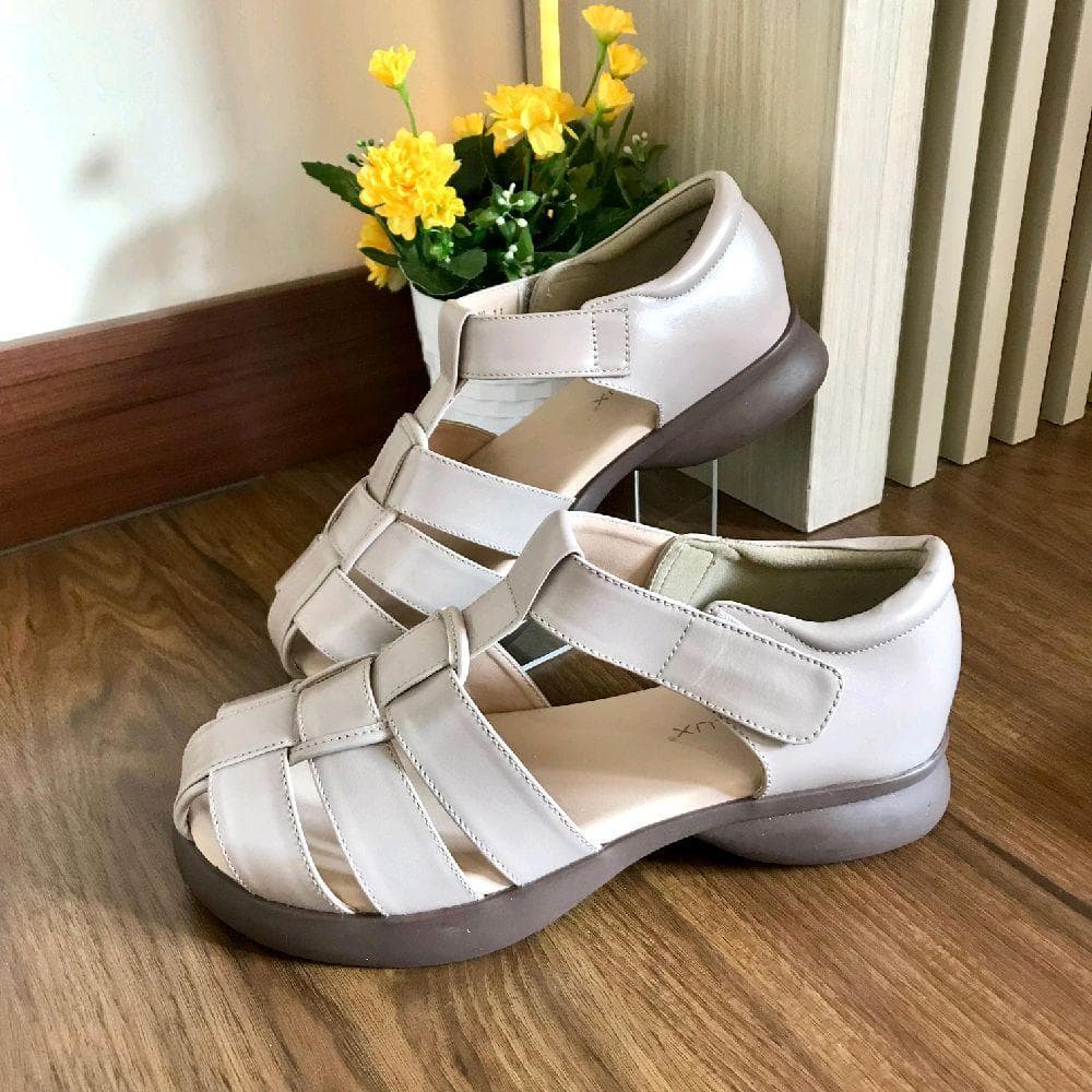 Gambar ke-9 produk Pollux E-Wear WPOMO 28 - Sandal Flat Wanita Kekinian Bahan Kulit Asli Ringan Anti Slip Cocok untuk Ak