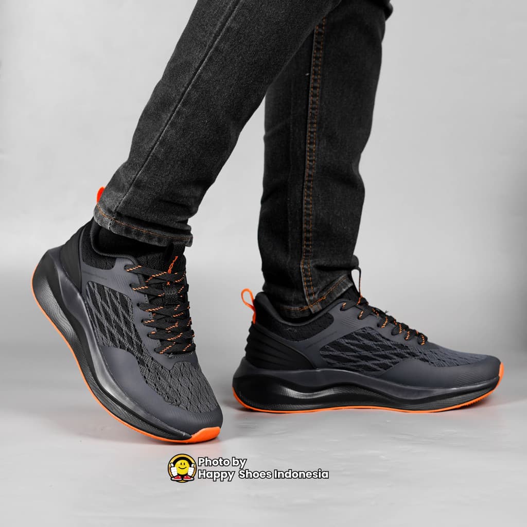 Gambar ke-1 produk PHOENIX Velocity - Sepatu Sport Pria Kekinian Sol Empuk Ringan & Trendy