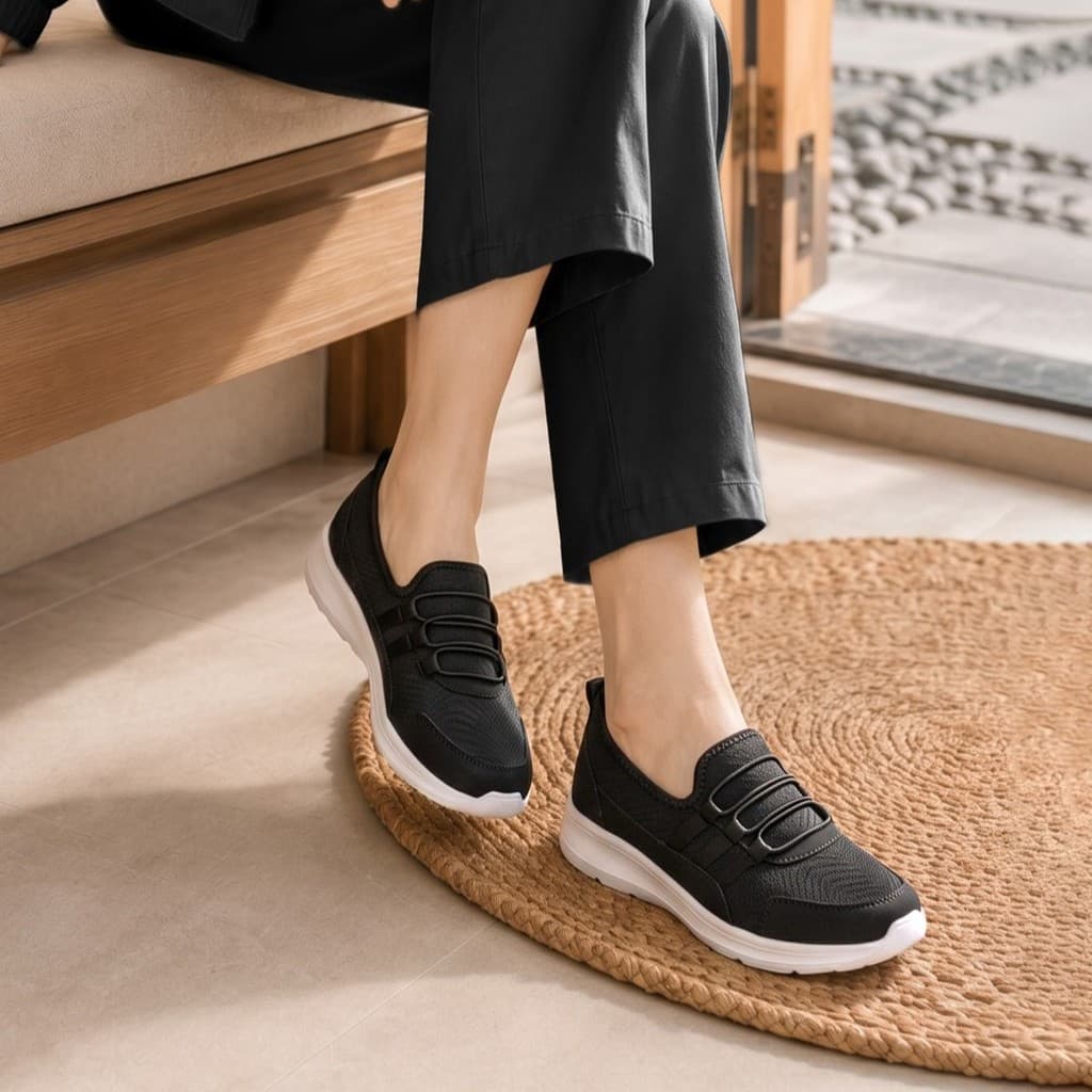 Gambar ke-1 produk Xolus FUFA 2 - Sepatu Sneakers Wanita Slip On Nyaman Stylish Anti Slip