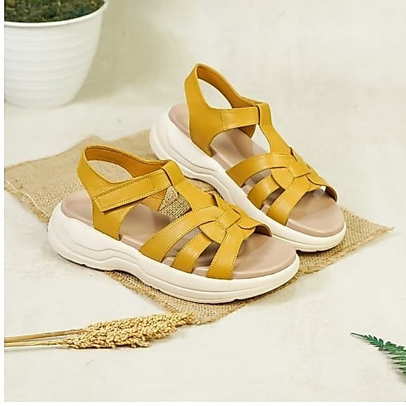 Thumbnail gambar ke-8 produk Pollux E-Wear WPOLP 04 - Sandal Wedges Wanita Slip On Bahan Kulit Asli Anti Slip