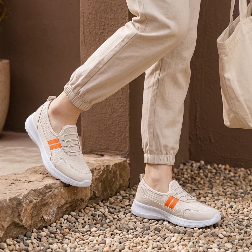 Gambar ke-1 produk Xolus FUFA 2 - Sepatu Sneakers Wanita Slip On Nyaman Stylish Anti Slip