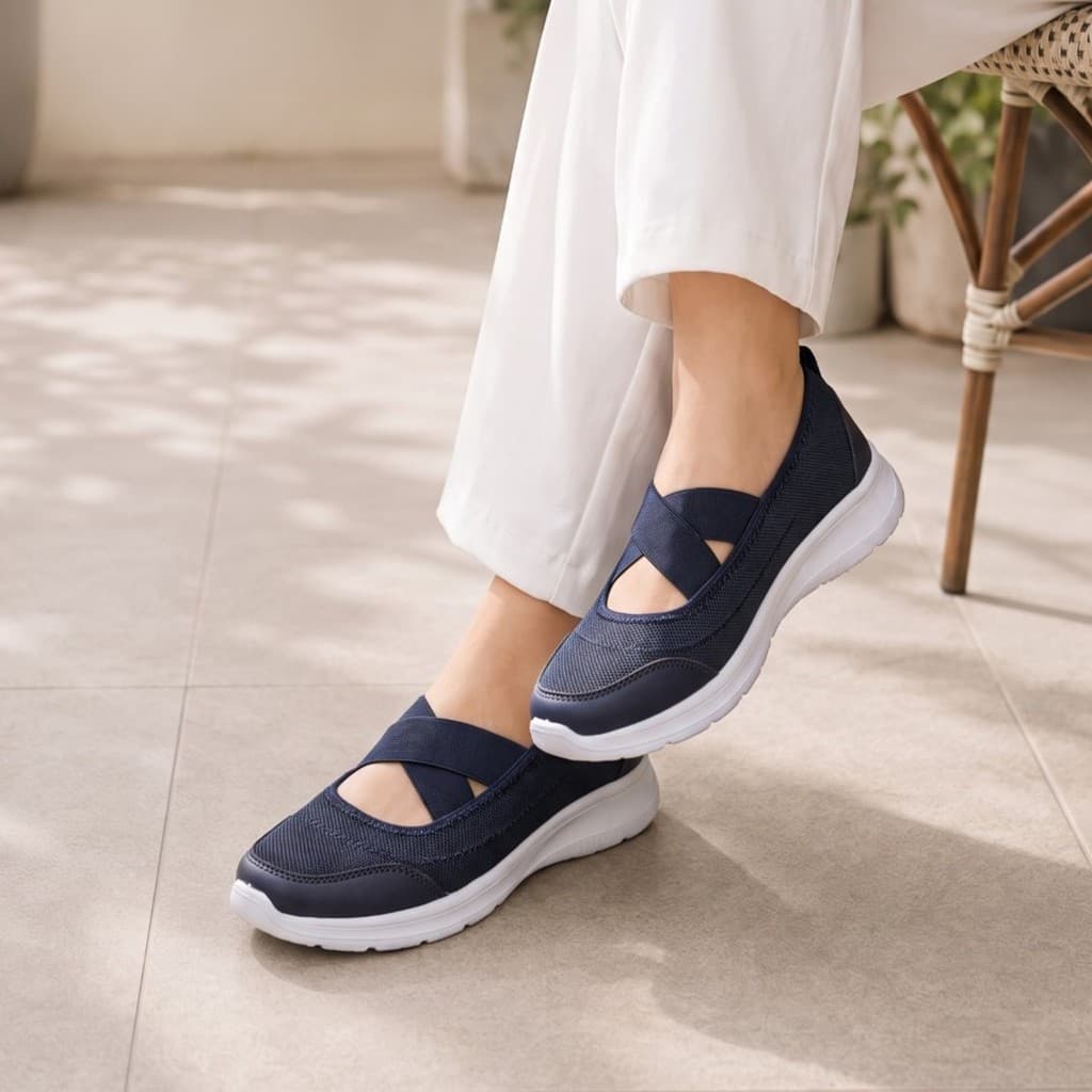 Gambar ke-1 produk Xolus FUFA 3 - Sepatu Sneakers Wanita Slip On Nyaman Stylish Anti Slip