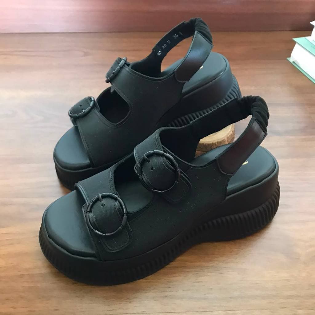 Gambar ke-8 produk Pollux Bold WPOKY 48 Sandal Wedges Wanita Bahan Kulit Asli
