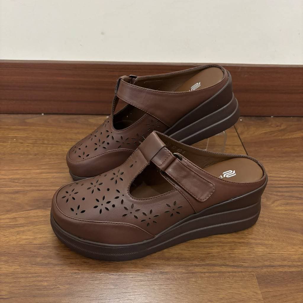 Gambar ke-8 produk Pollux Bold WPOHS 02  Sandal Wedges Wanita Kekinian  | Sandal Kulit | Sandal Wedges Kekinian