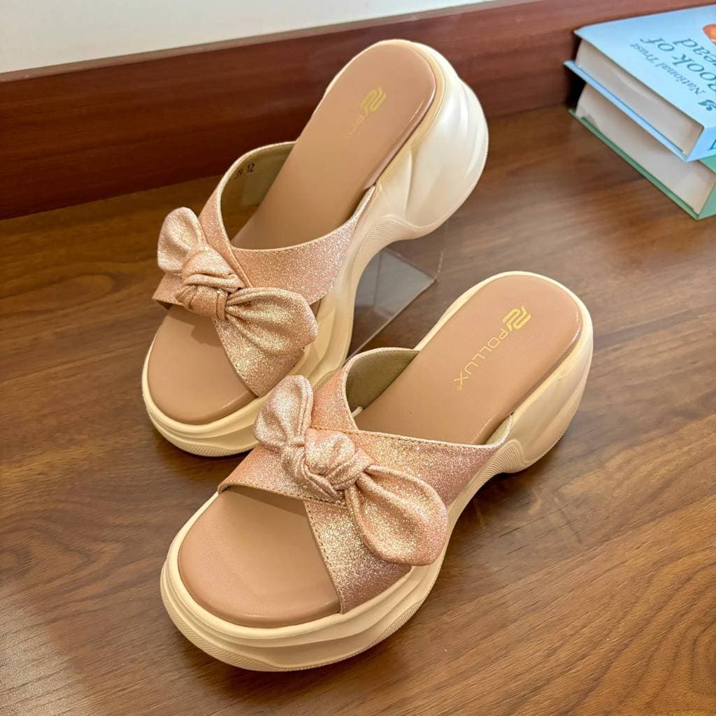 Gambar ke-1 produk Pollux Bold WPODX 24 -  Sandal Wedges Wanita Kekinian Bahan Kulit | Sandal Wedges Kekinian