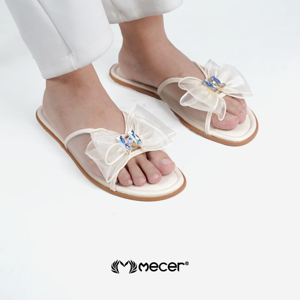 Gambar ke-10 produk Mecer Daily WWH 2001-37A Krem dan Hitam Size 36-41, Sandal Teplek Wanita Motif Pita Elegan Simpel