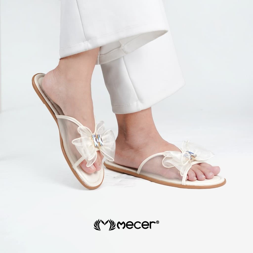 Gambar ke-10 produk Mecer Daily WWH 2001-37A Krem dan Hitam Size 36-41, Sandal Teplek Wanita Motif Pita Elegan Simpel