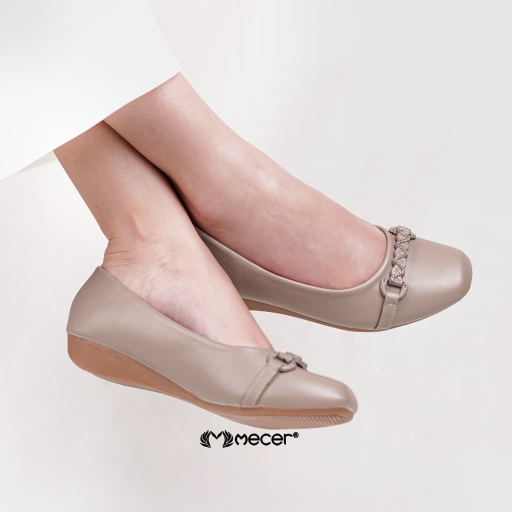 Thumbnail gambar ke-7 produk Mecer Monday WYH 3988293 Khaki dan Hitam Size 36-41, Flat Shoes Wanita Kekinian Formal, Kuliah, Kantor